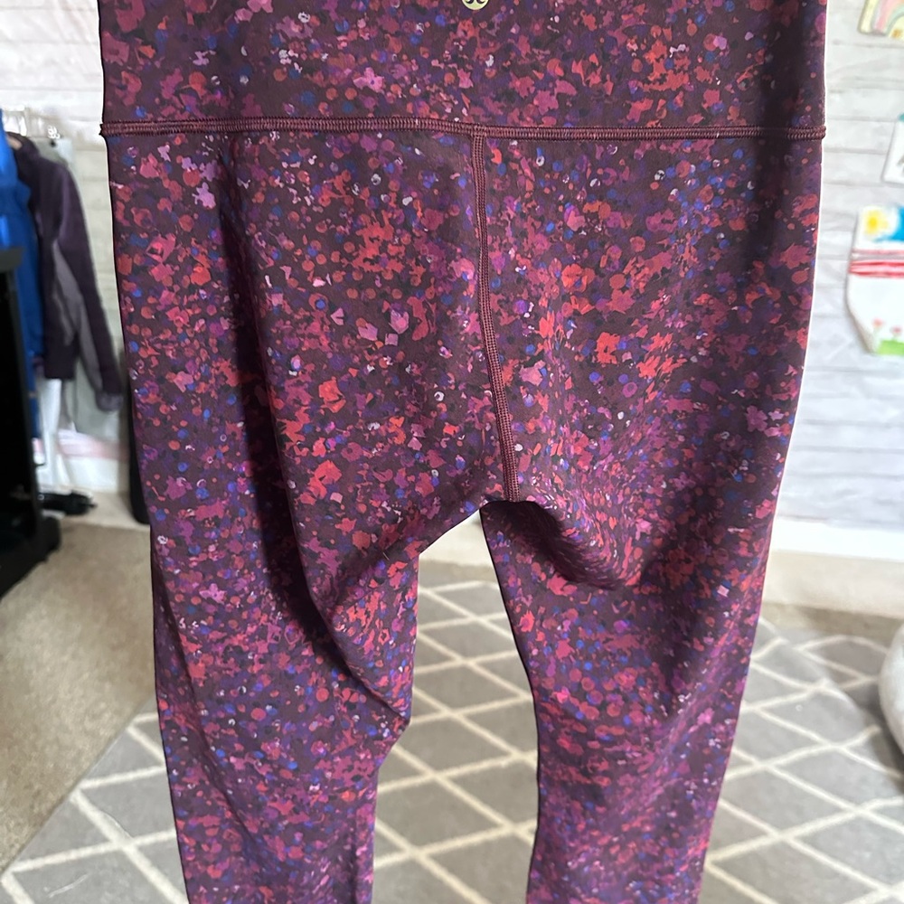 62. Lululemon lunar new year wunder under sz 8 - Picture 10 of 11
